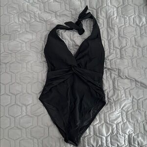 Cupshe Boho Rhapsody Twist Front Halter One Piece Swimsuit